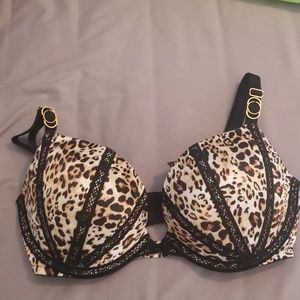 Victoria's secret very sexy pushup bra